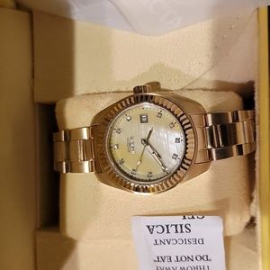 INVICTA gold watch
